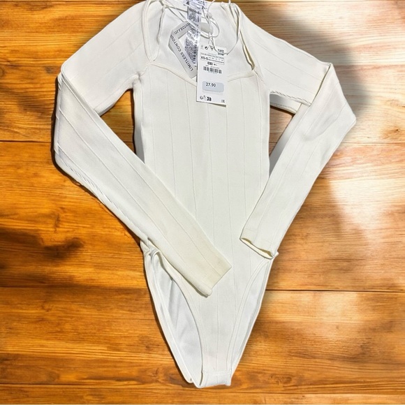 118 ZARA | NWT White Ribbed Knit Long Sleeve Bodysuit (size XS-S) - Picture 4 of 7